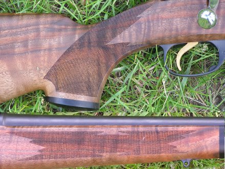 Borderless Point Pattern Panels